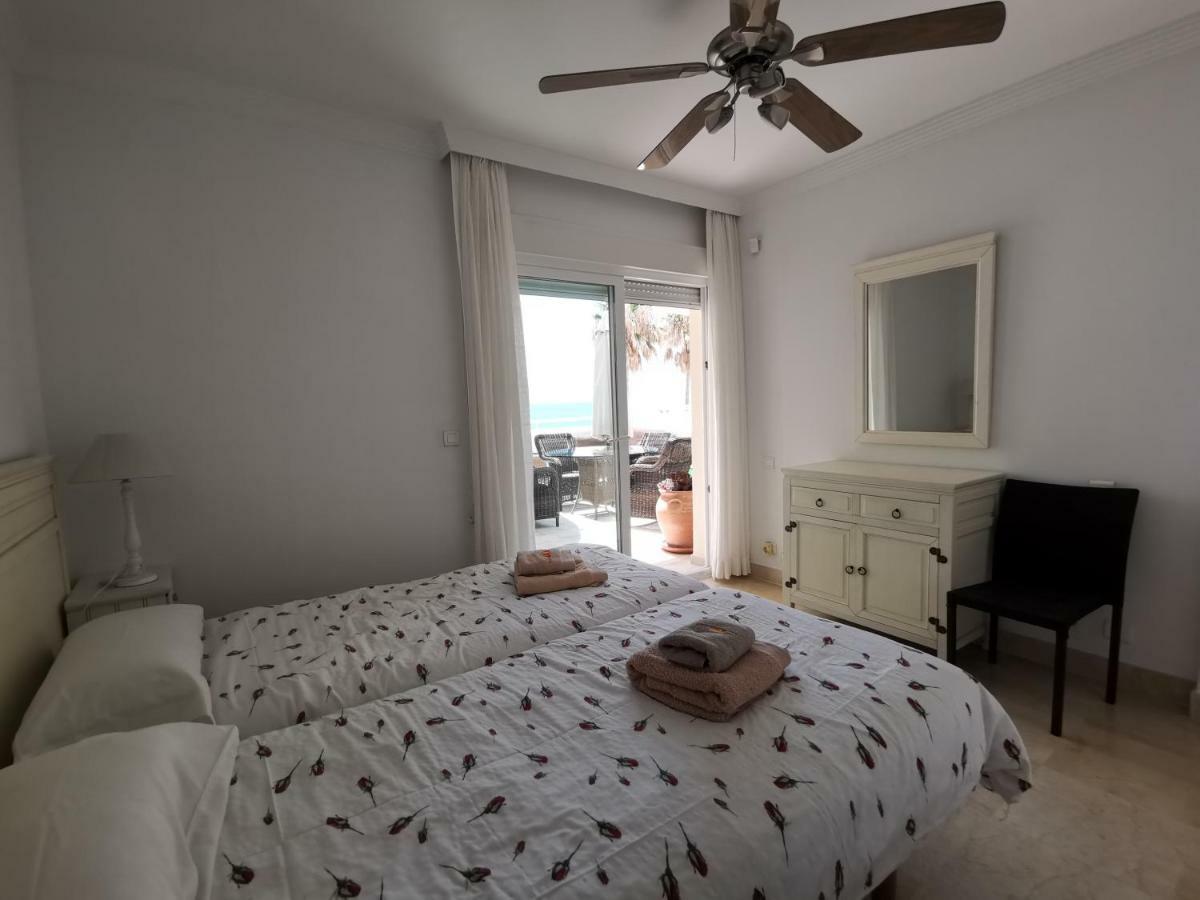 Sinfonia Del Mar Apartment Estepona Esterno foto